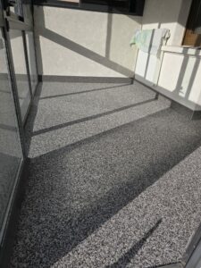 Moquette de pierre véranda